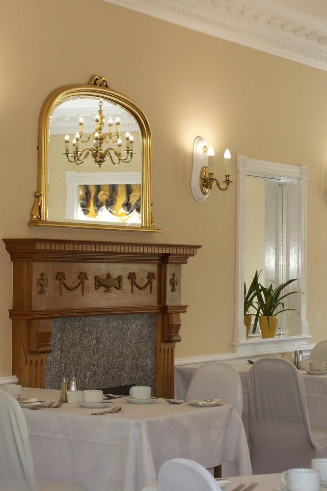 Elme Hall Отель 3*